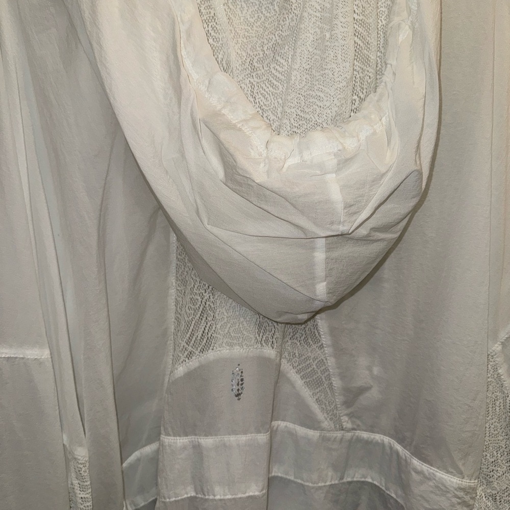 Free People Movement - Picture 6 of 6